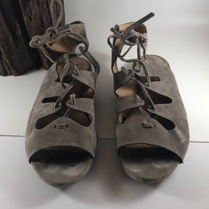 Splendid grey suede lace sandals